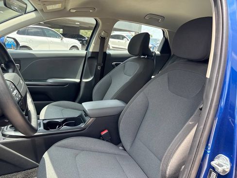 Used 2025 Kia K4 FWD image 13
