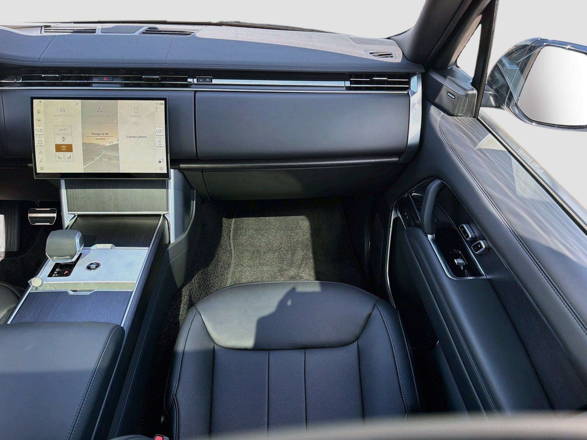 New 2026 Land Rover Range Rover SE AWD/4WD image 19