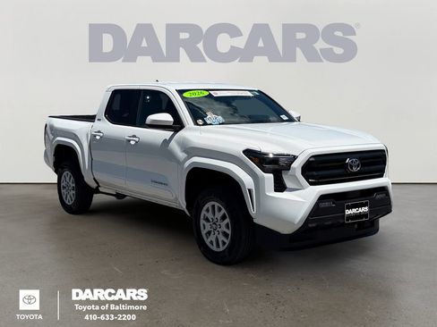 Certified 2026 Toyota Tacoma SR5 AWD/4WD image 1