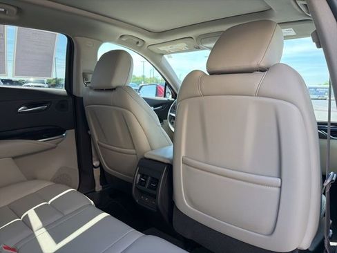 Used 2023 Cadillac XT4 Premium Luxury AWD/4WD image 19