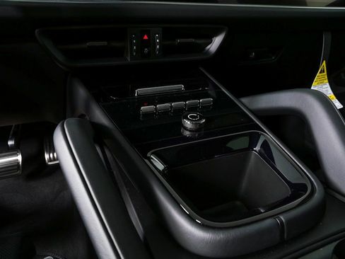 New 2026 Porsche Cayenne S image 19