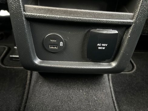 Used 2022 Ford Edge SEL w/ Convenience Package image 16