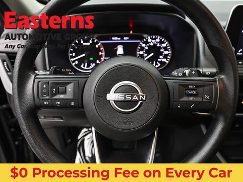 Used 2024 Nissan Rogue S AWD/4WD image 10