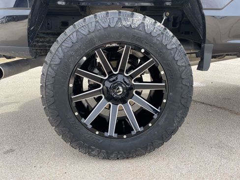 Used 2024 Ford F150 XLT image 30