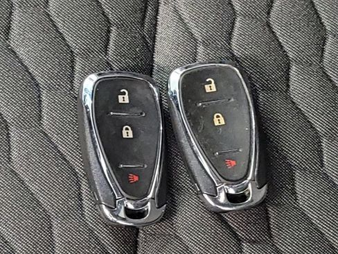 Used 2021 Chevrolet Equinox LT image 32