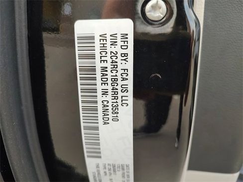 Certified 2024 Chrysler Pacifica Touring-L image 14