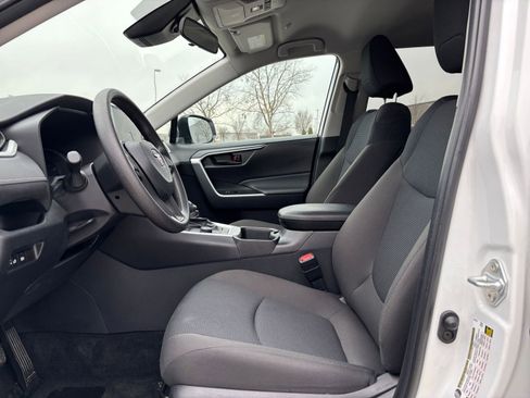 Used 2025 Toyota RAV4 LE image 25