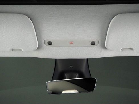 Used 2026 Tesla Model Y Long Range RWD image 74