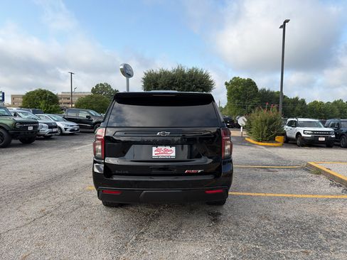 Used 2024 Chevrolet Suburban RST w/ Luxury Package AWD/4WD image 6
