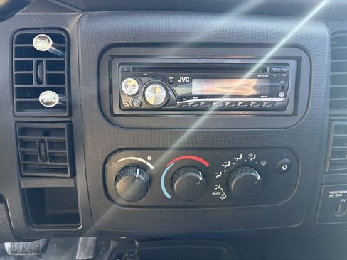 Used 2002 Dodge Dakota Sport image 7