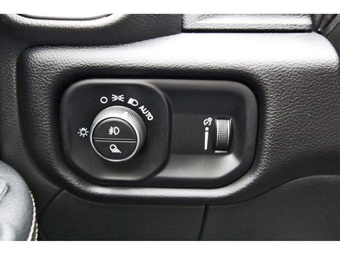 Used 2024 RAM 3500 Big Horn image 16