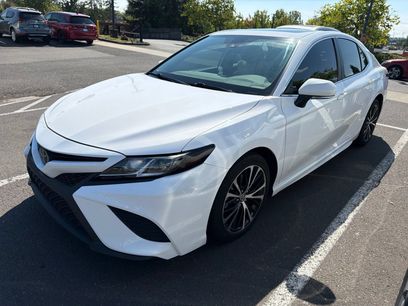 Used 2019 Toyota Camry SE w/ Convenience Package