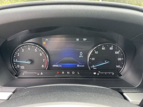 Certified 2022 Ford Explorer XLT w/ Equipment Group 202A image 16