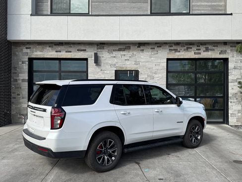 Used 2021 Chevrolet Tahoe Z71 w/ Z71 Signature Package AWD/4WD image 3