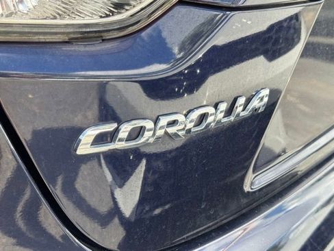 Used 2021 Toyota Corolla LE FWD image 3