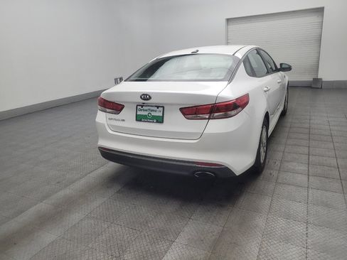 Used 2016 Kia Optima LX FWD image 9