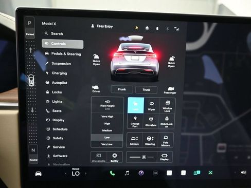 Used 2025 Tesla Model X AWD/4WD image 13