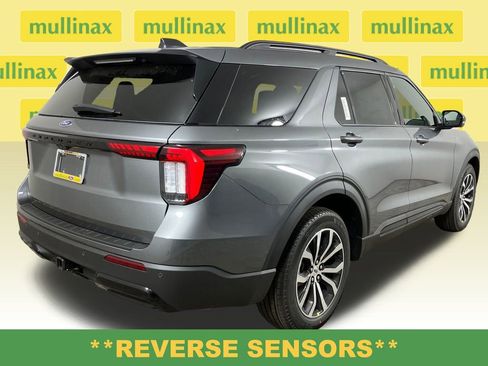 New 2026 Ford Explorer ST-Line image 4