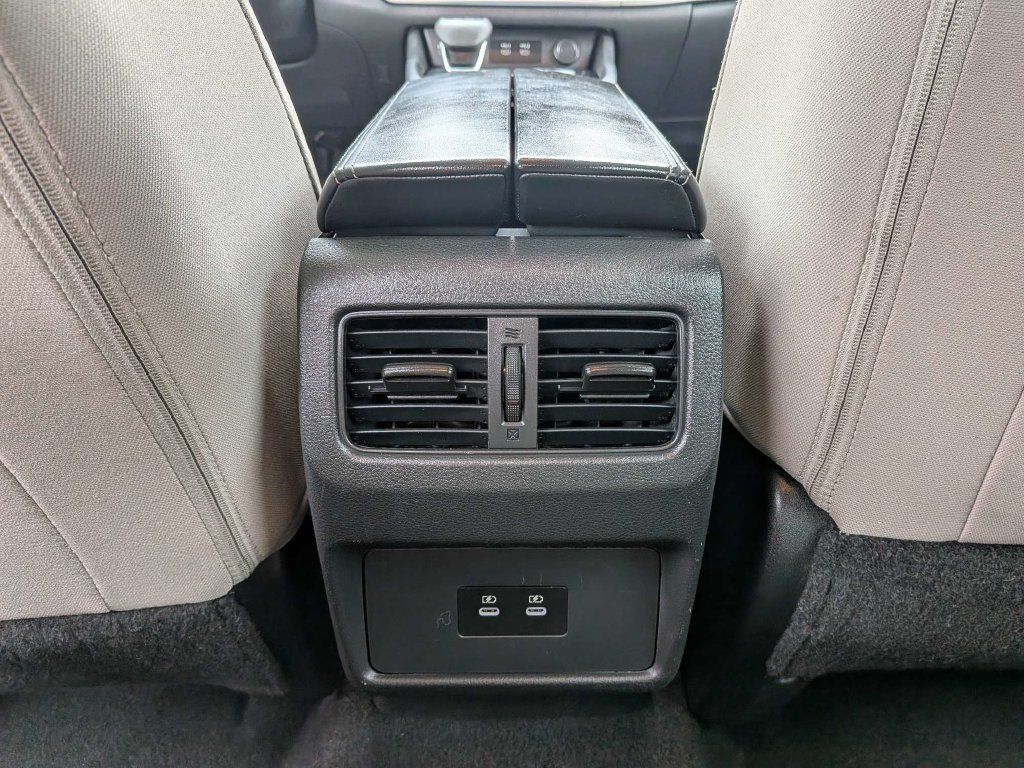 Used 2025 Nissan Rogue SV AWD/4WD image 21