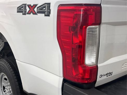 Used 2018 Ford F250 XL w/ Snow Plow Prep Package AWD/4WD image 29