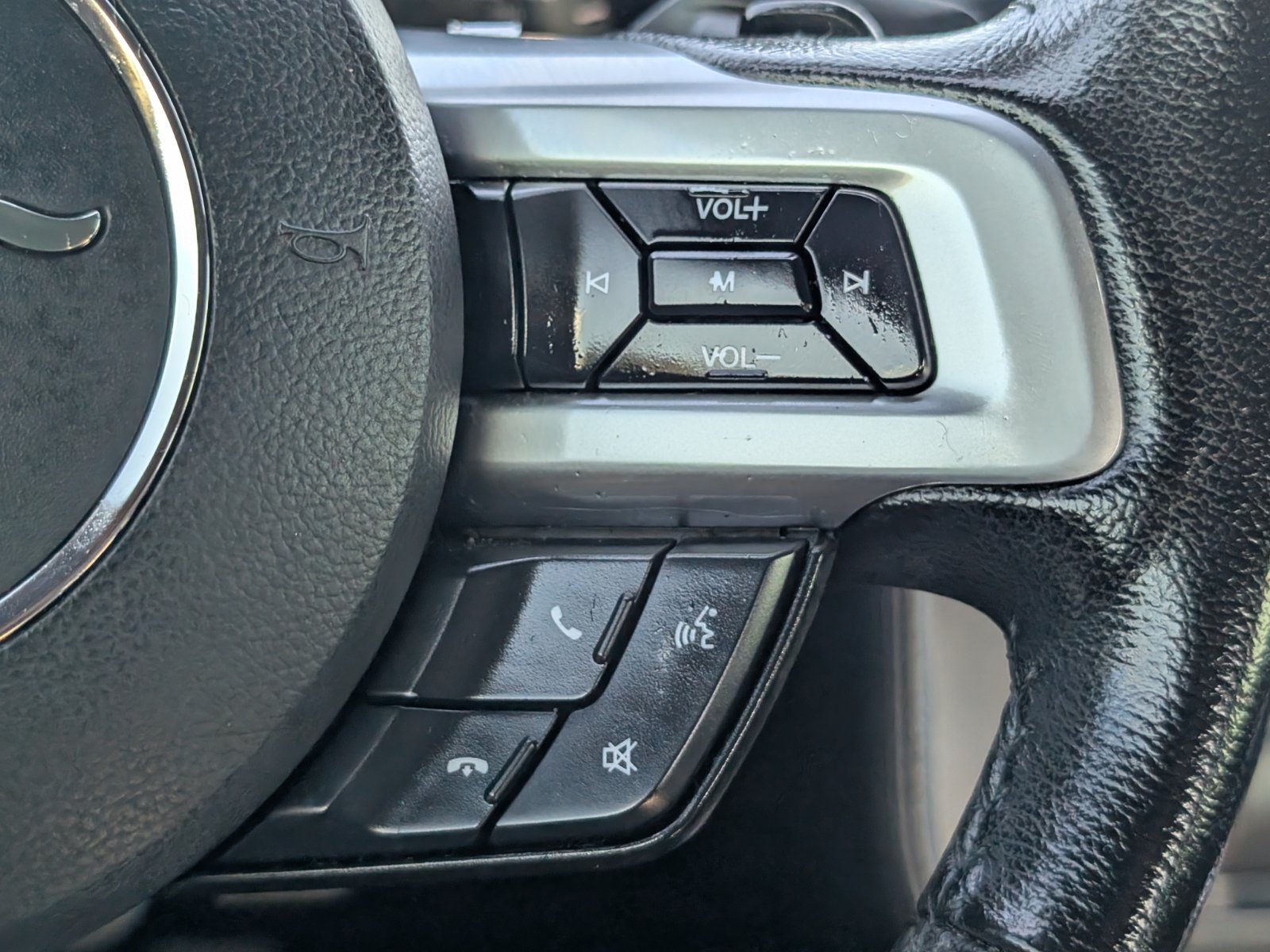 Used 2016 Ford Mustang Coupe RWD image 16