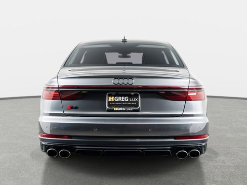 Used 2022 Audi S8 w/ S8 Executive Package image 15