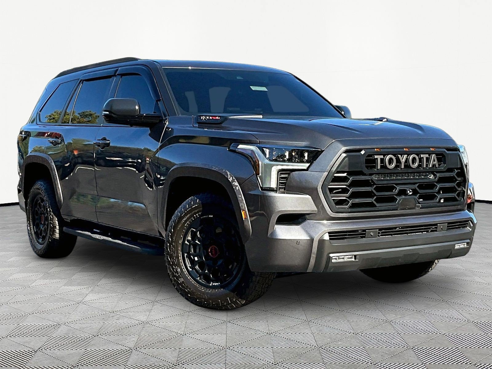 Used 2025 Toyota Sequoia TRD Pro AWD/4WD image 3