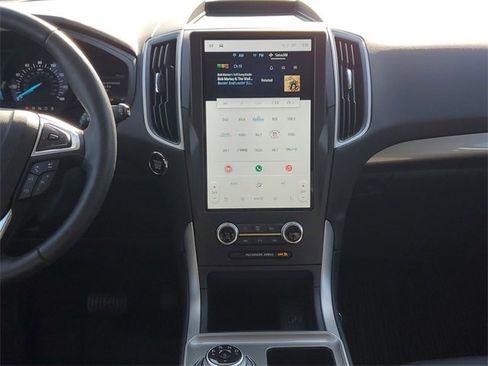 Certified 2024 Ford Edge SEL w/ Convenience Package image 24