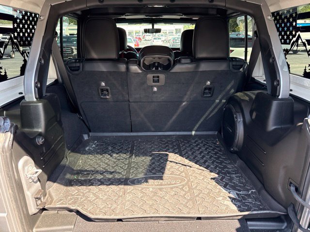Used 2018 Jeep Wrangler Unlimited Rubicon AWD/4WD image 19