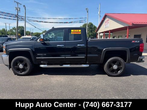 Used 2017 Chevrolet Silverado 2500 LTZ w/ Vortec Plus Package AWD/4WD image 17
