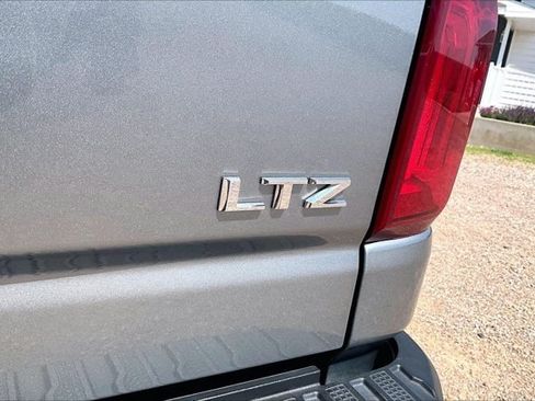 Used 2024 Chevrolet Silverado 2500 LTZ w/ LTZ Convenience Package AWD/4WD image 23