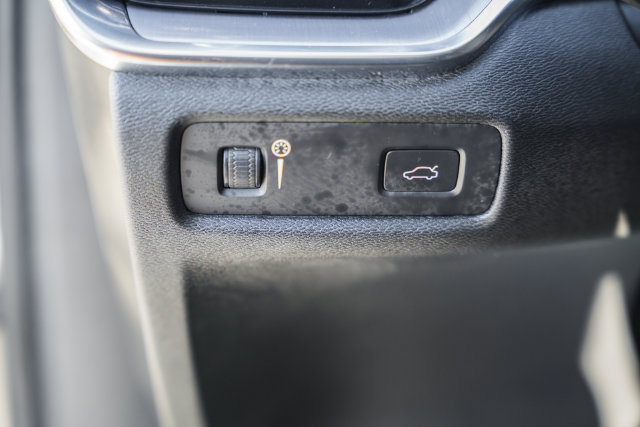 Used 2019 Volvo S60 T5 Momentum w/ Premium Package FWD image 38