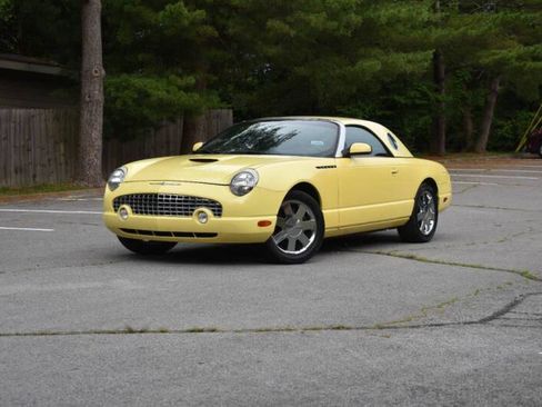 Used 2002 Ford Thunderbird RWD image 2