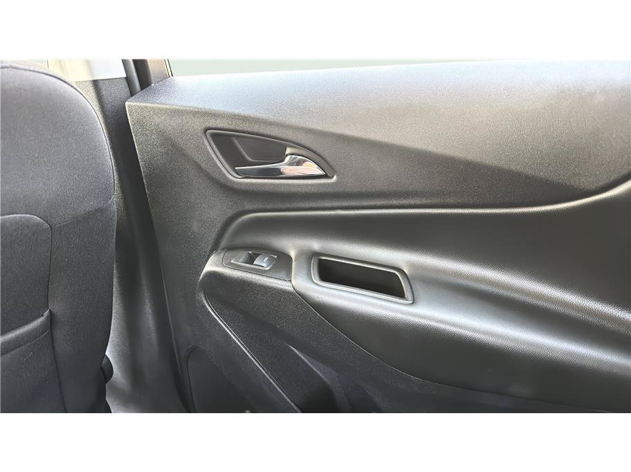 Used 2024 Chevrolet Equinox LT FWD image 18
