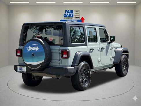 Used 2024 Jeep Wrangler Unlimited Sport AWD/4WD image 7