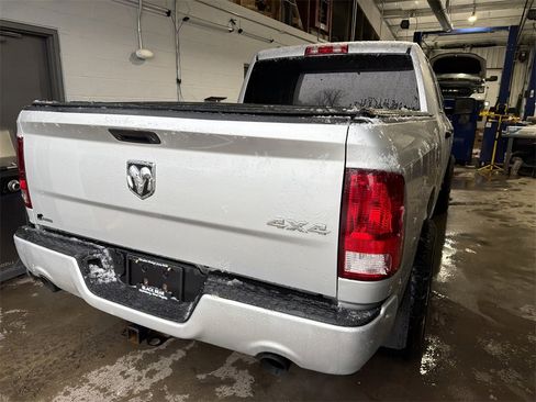 Used 2017 RAM 1500 Express image 6