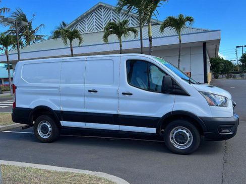 Used 2020 Ford Transit 250 Low Roof image 4