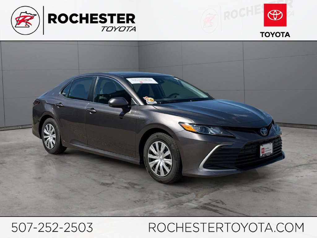 Certified 2021 Toyota Camry LE FWD image 1