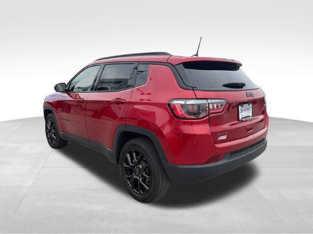 Used 2025 Jeep Compass Latitude w/ Altitude Special Edition AWD/4WD image 7