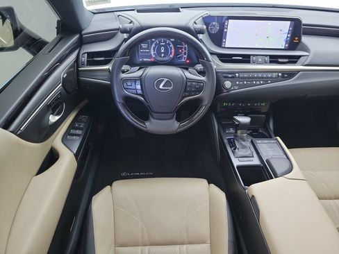 Used 2021 Lexus ES 350 Ultra Luxury w/ Accessory Package 2 FWD image 17