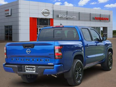 New 2026 Nissan Frontier SV w/ SV Convenience Package