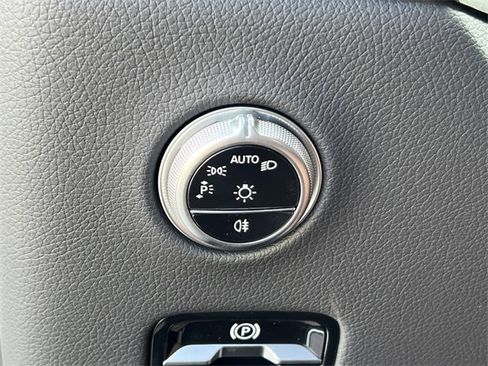 Certified 2024 Mercedes-Benz GLC 300 4MATIC image 17