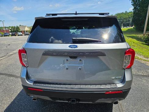 Certified 2023 Ford Explorer XLT w/ Equipment Group 202A AWD/4WD image 6