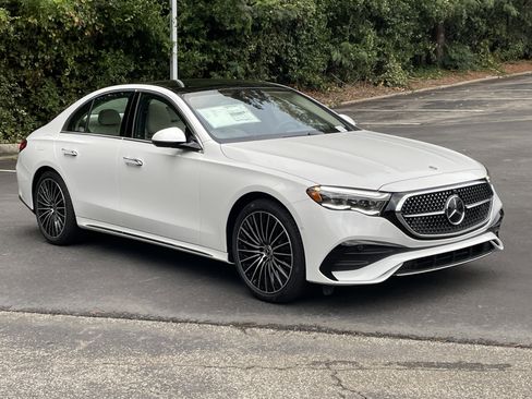 New 2026 Mercedes-Benz E 350 Sedan image 4