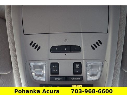 Used 2020 Chevrolet Equinox Premier image 17