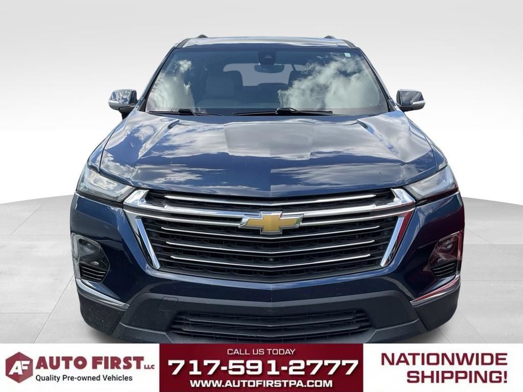 Used 2023 Chevrolet Traverse LT w/ LT Premium Package AWD/4WD image 2