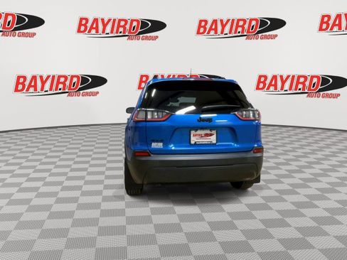 Used 2021 Jeep Cherokee Latitude Plus AWD/4WD image 7