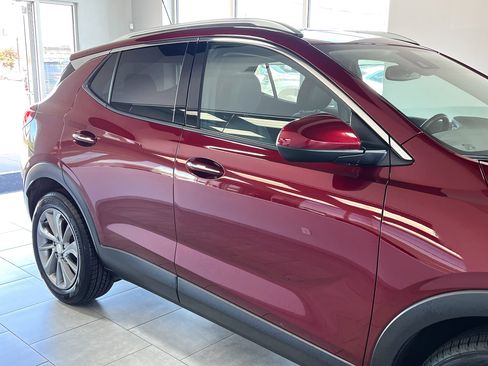 Used 2023 Buick Encore GX Essence w/ Experience Buick Package AWD/4WD image 5