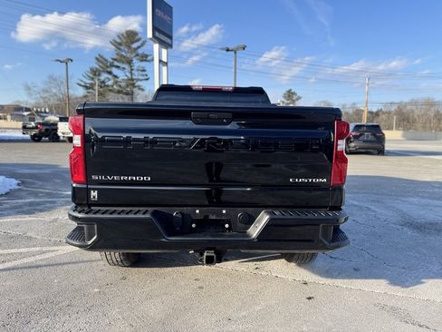 Used 2022 Chevrolet Silverado 1500 Custom image 5
