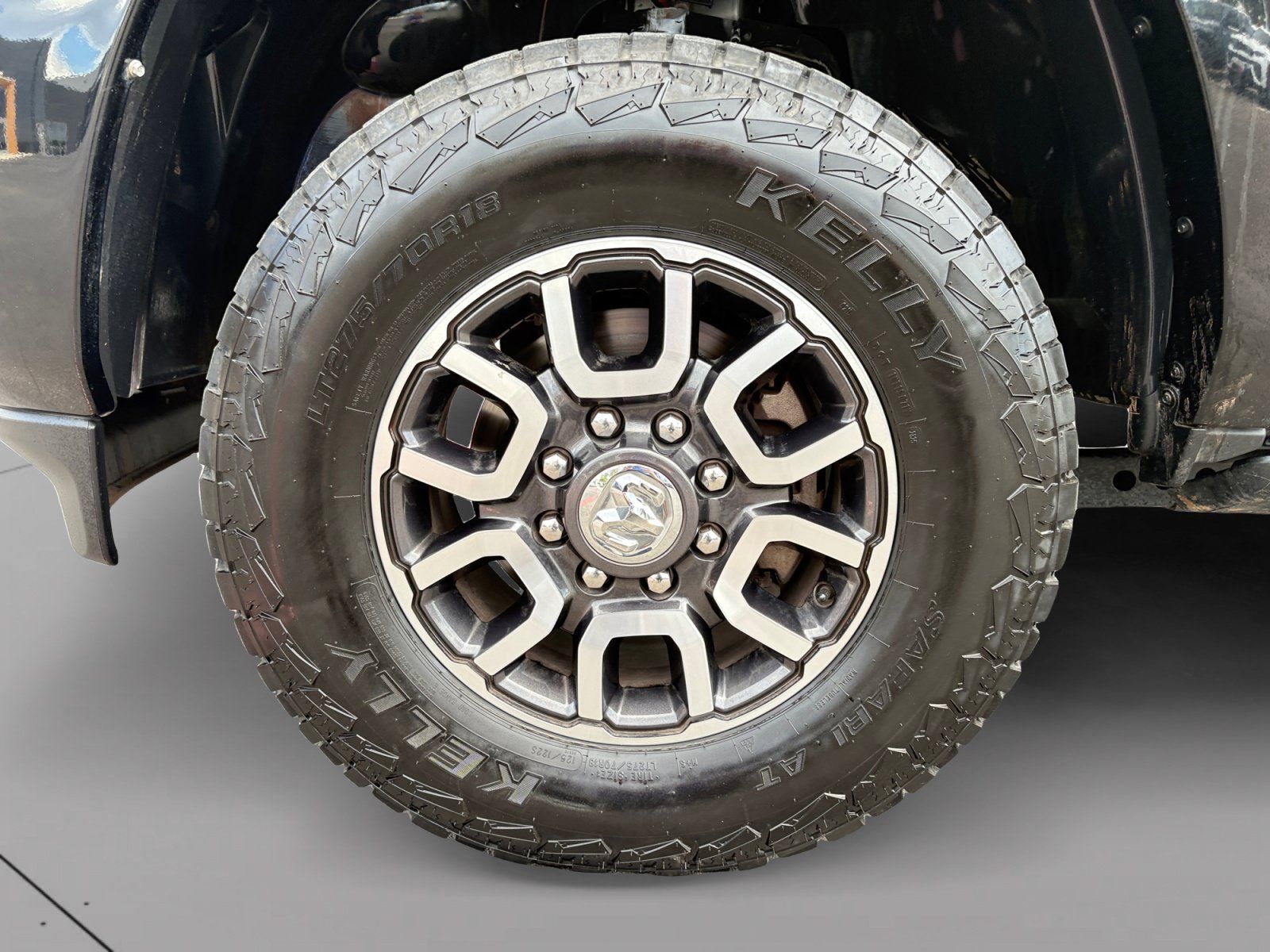 Used 2022 RAM 3500 Limited AWD/4WD image 9